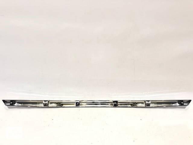 Молдинг переднего бампера 620726FL0A NISSAN