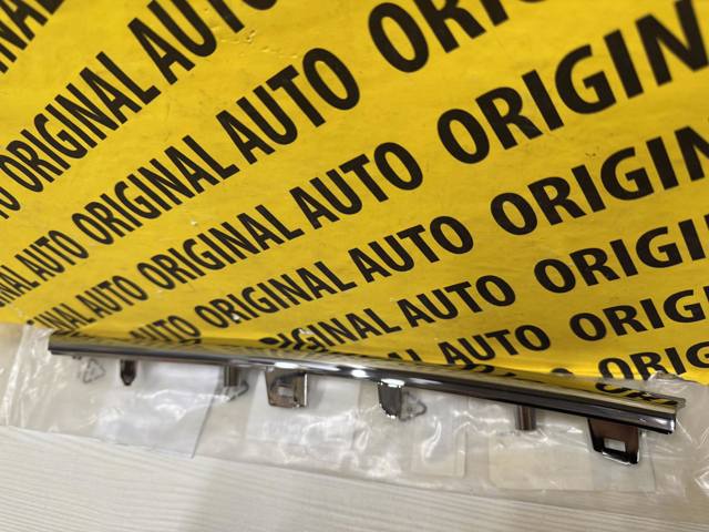 623862482R RENAULT Молдинг решетки радиатора правый купить в Каменское