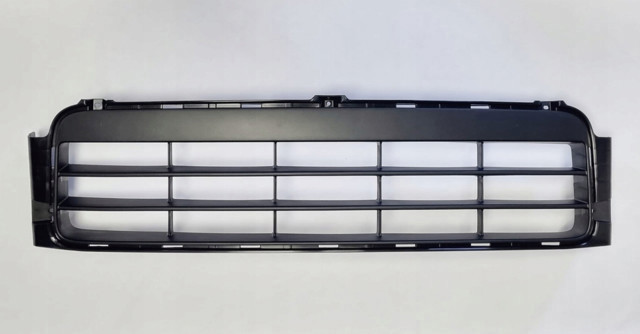 7172179J005PK SUZUKI Решетка бампера переднего нижняя купить в Черновцы