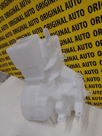 Бачок омывайки 8260A493 MITSUBISHI