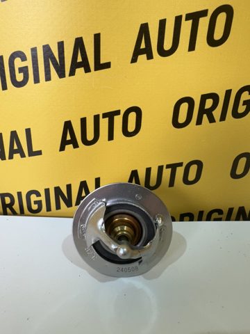 Водяная помпа термостата Тойота Камри 6