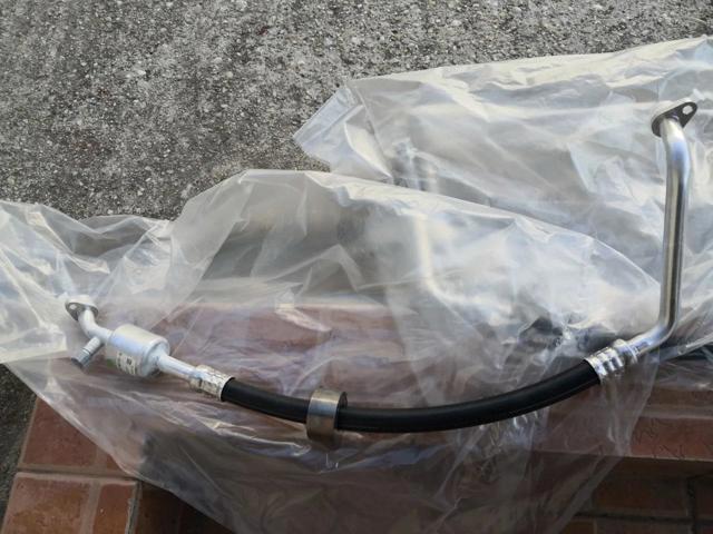 924546661R RENAULT Шланг кондиционера, от испарителя к компрессору купить в Сумы