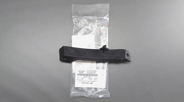 95850504600 PORSCHE Кронштейн бампера заднего правый купить в Хмельницкий