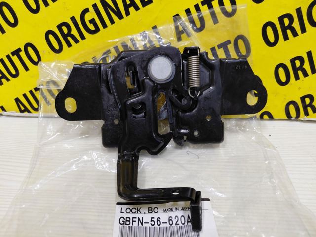 Замок крышки капота GBFN56620A MAZDA