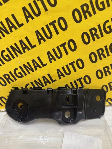Левый кронштейн переднего бампера KB8A500U1A MAZDA