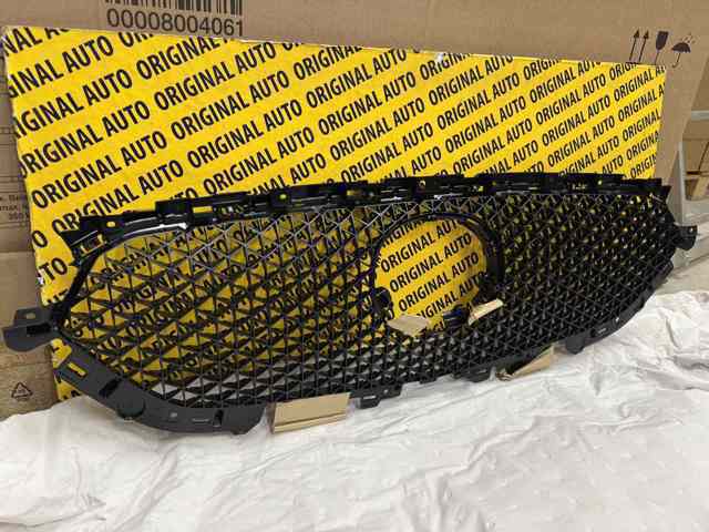 KB8C50719 MAZDA Решетка радиатора купить в Львов