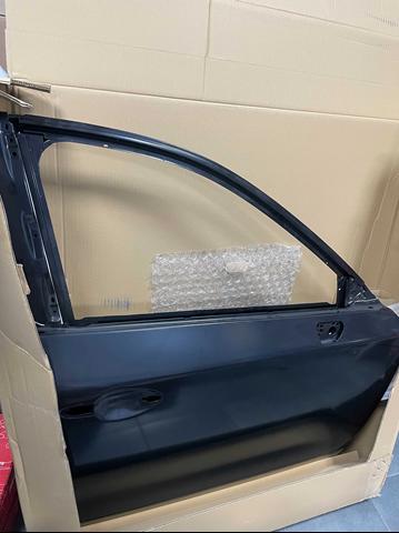 KBY05802XE Mazda Дверь передняя правая