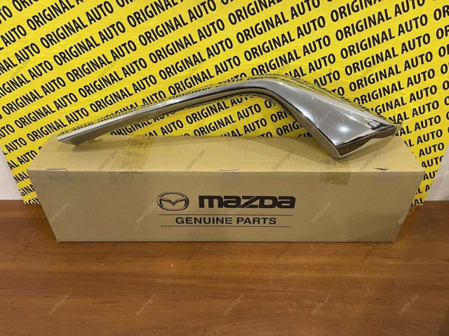 Молдинг решетки радиатора, правый KSD4507J0 MAZDA