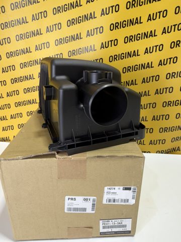 MAZDA PE01133AX Корпус воздушного фильтра, верхняя часть в наличии Сумы