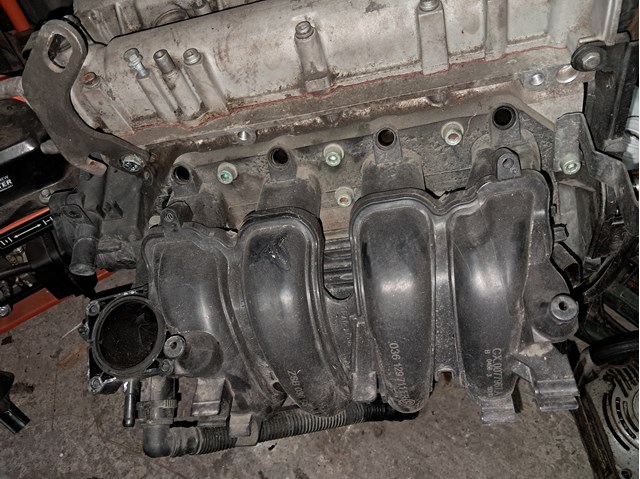 VAG 036129711FR Впускной коллектор в наличии Каменское
