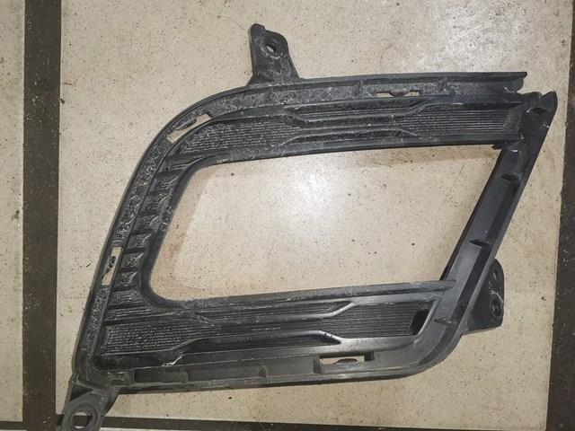 HYUNDAI 865641H500 Заглушка (решетка) противотуманных фар бампера переднего правая в наличии Ровно