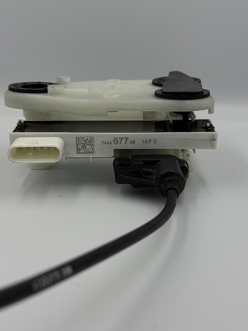BMW 51217444677 Трос (тяга) открывания замка двери передней левой в наличии Тернополь