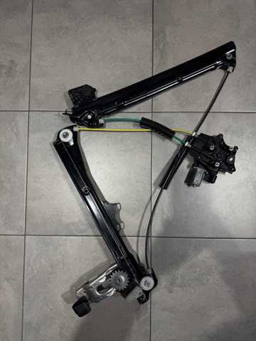 Механизм стеклоподъемника водительской двери 51335A0DAA7 BMW