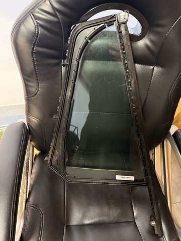 51357428711 BMW Стекло-форточка двери задней левой купить в Полтава