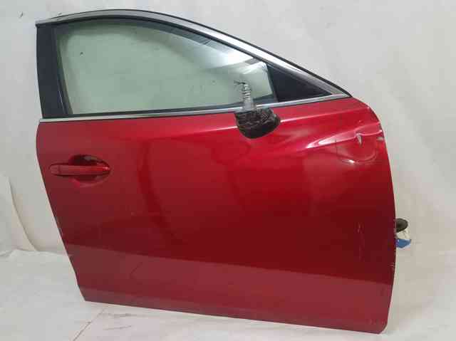 Пассажирская передняя дверь GHY05802XJ MAZDA