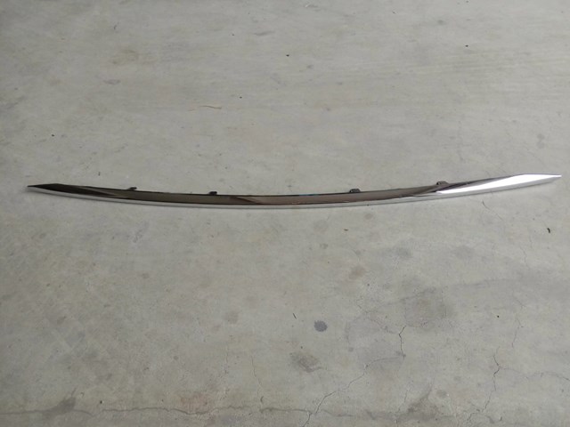 Молдинг бампера переднего 620724BA0A NISSAN