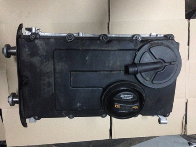 03G103469L VAG Крышка клапанная купить в Черновцы