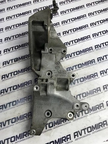 Кронштейн крепления генератора Volkswagen Caddy ALLTRACK 4