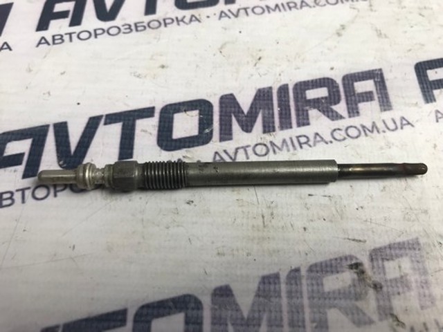 FORD 1682276 Свечи накала в наличии Украина