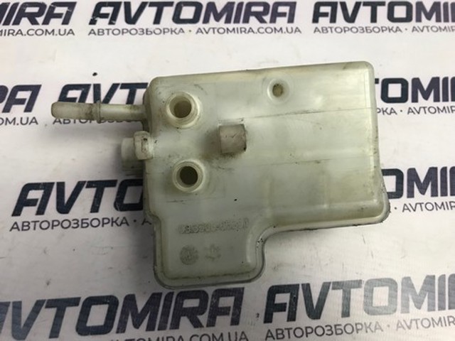 FORD 1743323 Бачок главного тормозного цилиндра (тормозной жидкости) в наличии Каменское