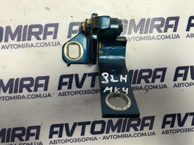 FORD 1778341 Петля двери задней левой в наличии Сумы