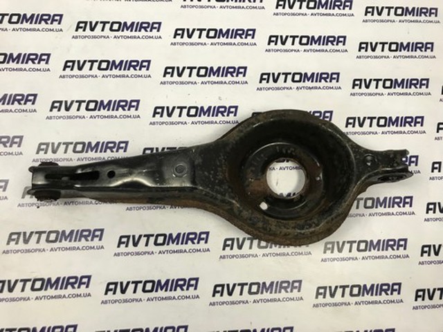 FORD 1785675 Рычаг задней подвески нижний левый/правый в наличии Винница