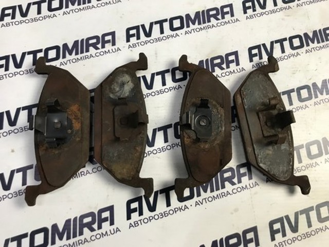 1K0698151F VAG Передние тормозные колодки купить в Запорожье