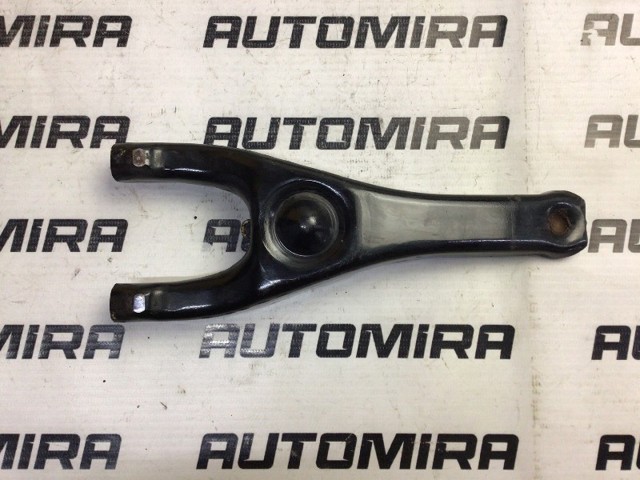 SUBARU 30531AA220 Вилка сцепления в наличии Сумы