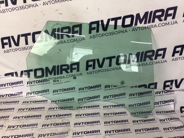 30674295 VOLVO Стекло двери задней правой купить в Николаев