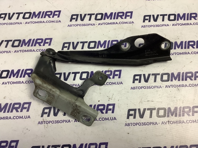 VOLVO 30753597 Петля капота левая в наличии Павлоград