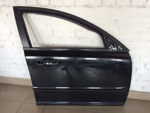 VOLVO 31218563 Дверь передняя правая в наличии Сумы