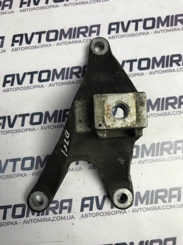 3M517M125AE FORD Кронштейн подушки КПП купить в Черновцы