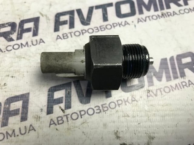HYUNDAI 4386923000 Датчик заднего хода в наличии Украина