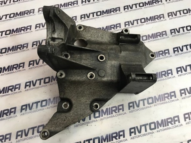 4M5Q10239CC FORD Кронштейн генератора купить в Хмельницкий
