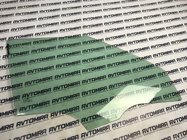 5J0845022G Стекло двери передней правой купить Полтава