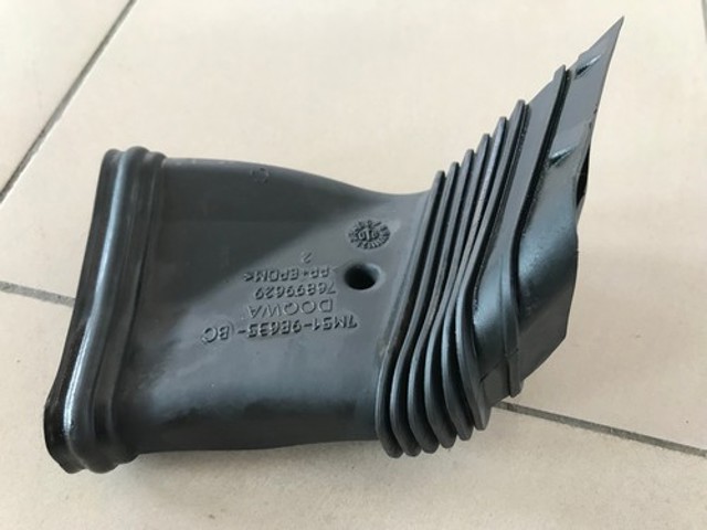 7M519E635BC Впускной патрубок воздушного фильтра купить Харьков