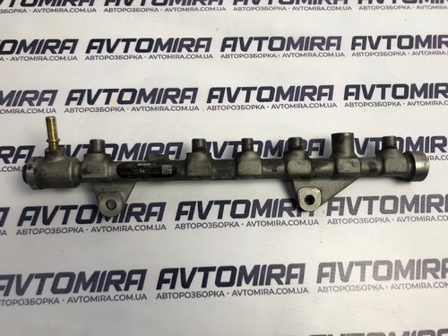 8200620689 RENAULT Распределитель топлива (рампа) купить в Николаев