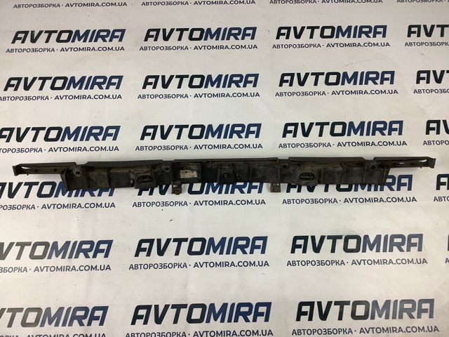 RENAULT 8200633870 Кронштейн бампера заднего центральный в наличии Николаев