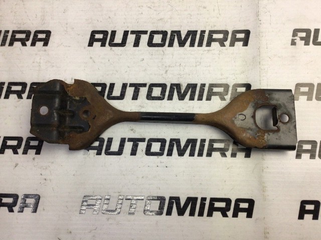 82182AG001 SUBARU Подставка аккумулятора купить в Житомир