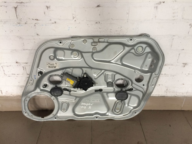 HYUNDAI 824812L000 Стеклоподъемник передней правой двери в наличии Полтава