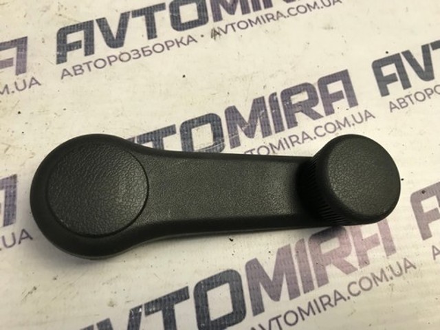 8263022001EQ HYUNDAI Ручка подъема стекла двери задней купить в Одесса