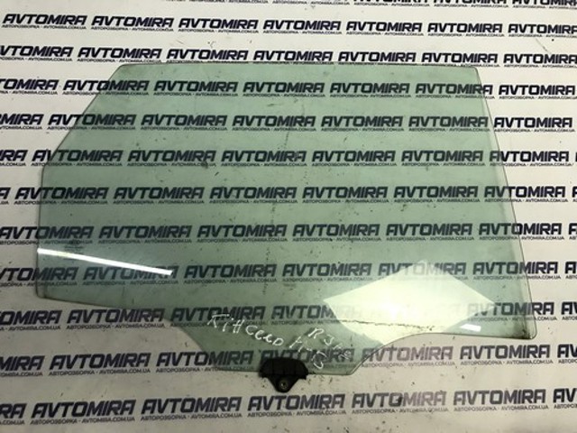HYUNDAI 834211H000 Стекло двери задней правой в наличии Ровно