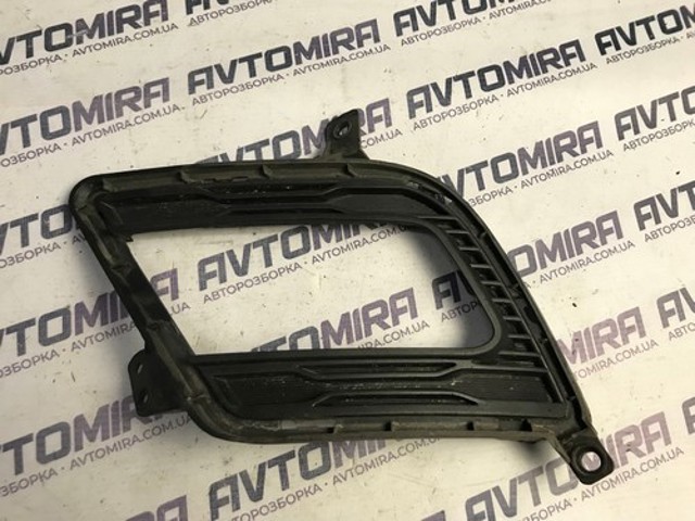 HYUNDAI 865631H500 Заглушка (решетка) противотуманных фар бампера переднего левая в наличии Кривой Рог