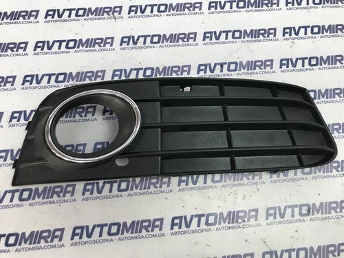 8KD807682 Решетка радиатора купить Житомир