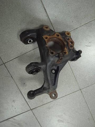 TOYOTA 42304F4030 Цапфа задняя правая в наличии Киев