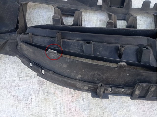 863511R000 HYUNDAI Решетка радиатора купить в Ирпень