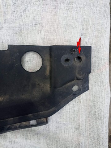 863521R000 HYUNDAI Накладка диффузора радиатора верхняя купить в Кривой Рог