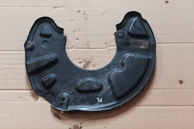 MERCEDES A2044211120 Защита тормозного диска переднего левого в наличии Днепр