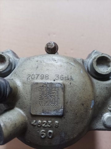 MERCEDES A2044214081 Суппорт тормозной передний левый в наличии Сумы