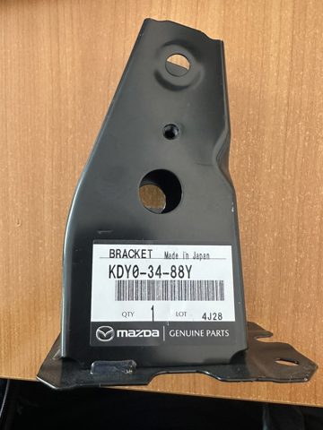 MAZDA KDY03488Y Кронштейн передней балки в наличии Кривой Рог